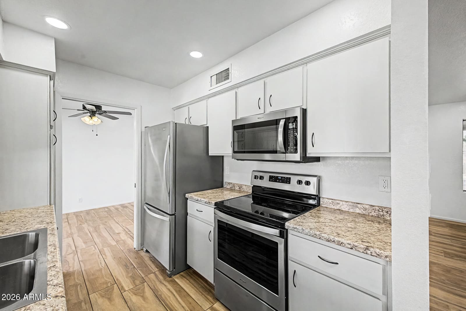 2557 S ZINNIA, Mesa, AZ 85209 — photo 14 of 90
