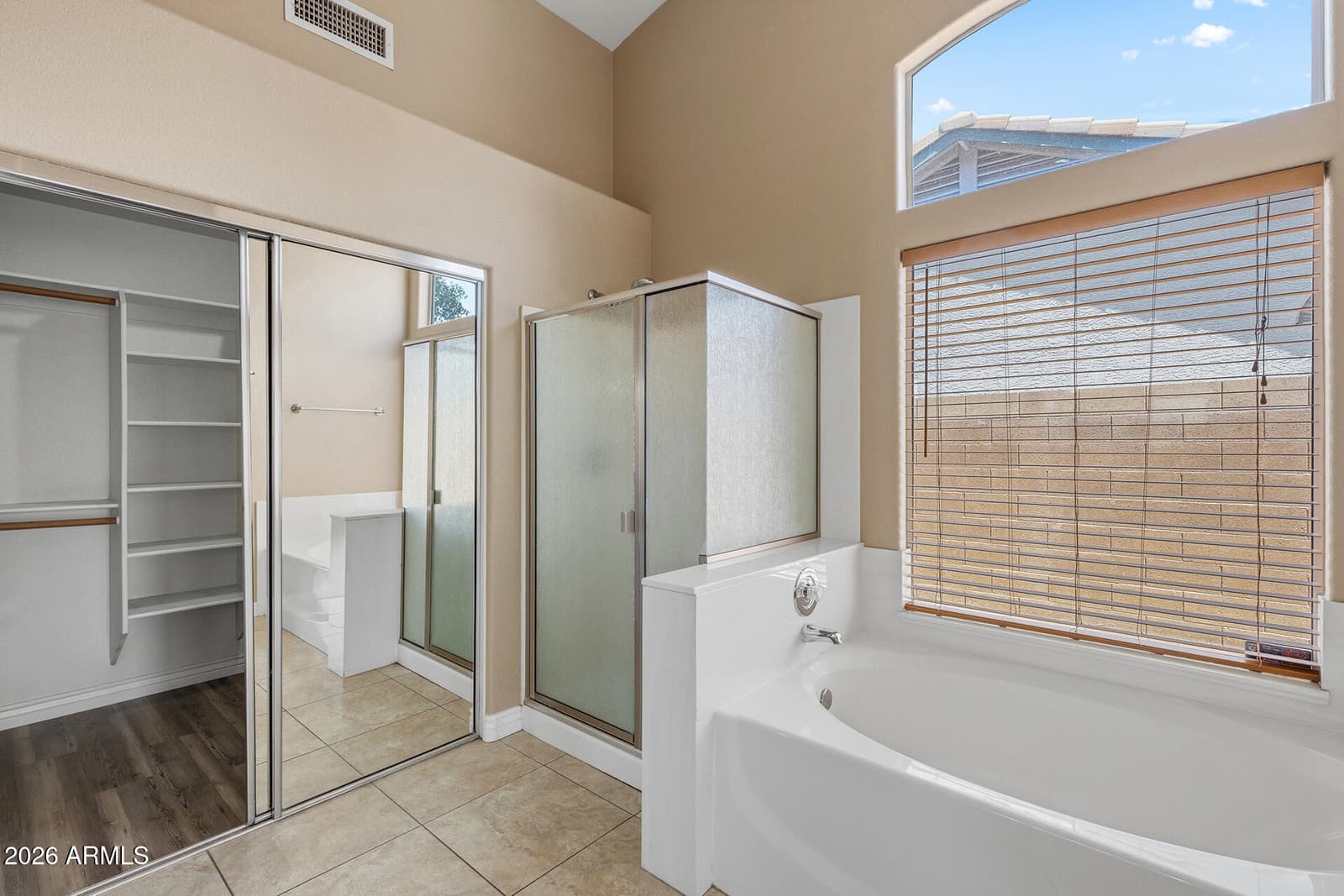 325 S GOLDEN KEY Drive, Gilbert, AZ 85233 — photo 20 of 32