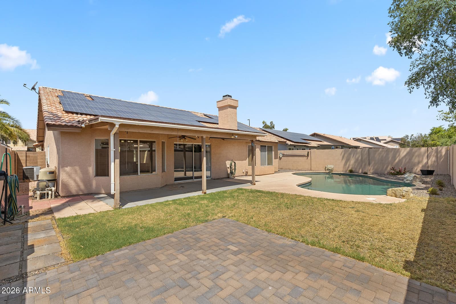 325 S GOLDEN KEY Drive, Gilbert, AZ 85233 — photo 28 of 32