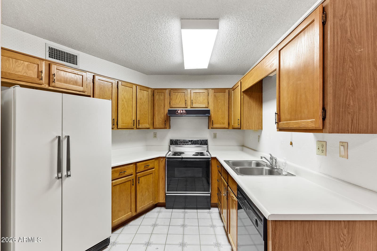 8625 E BELLEVIEW Place 1116, Scottsdale, AZ 85257 — photo 17 of 33