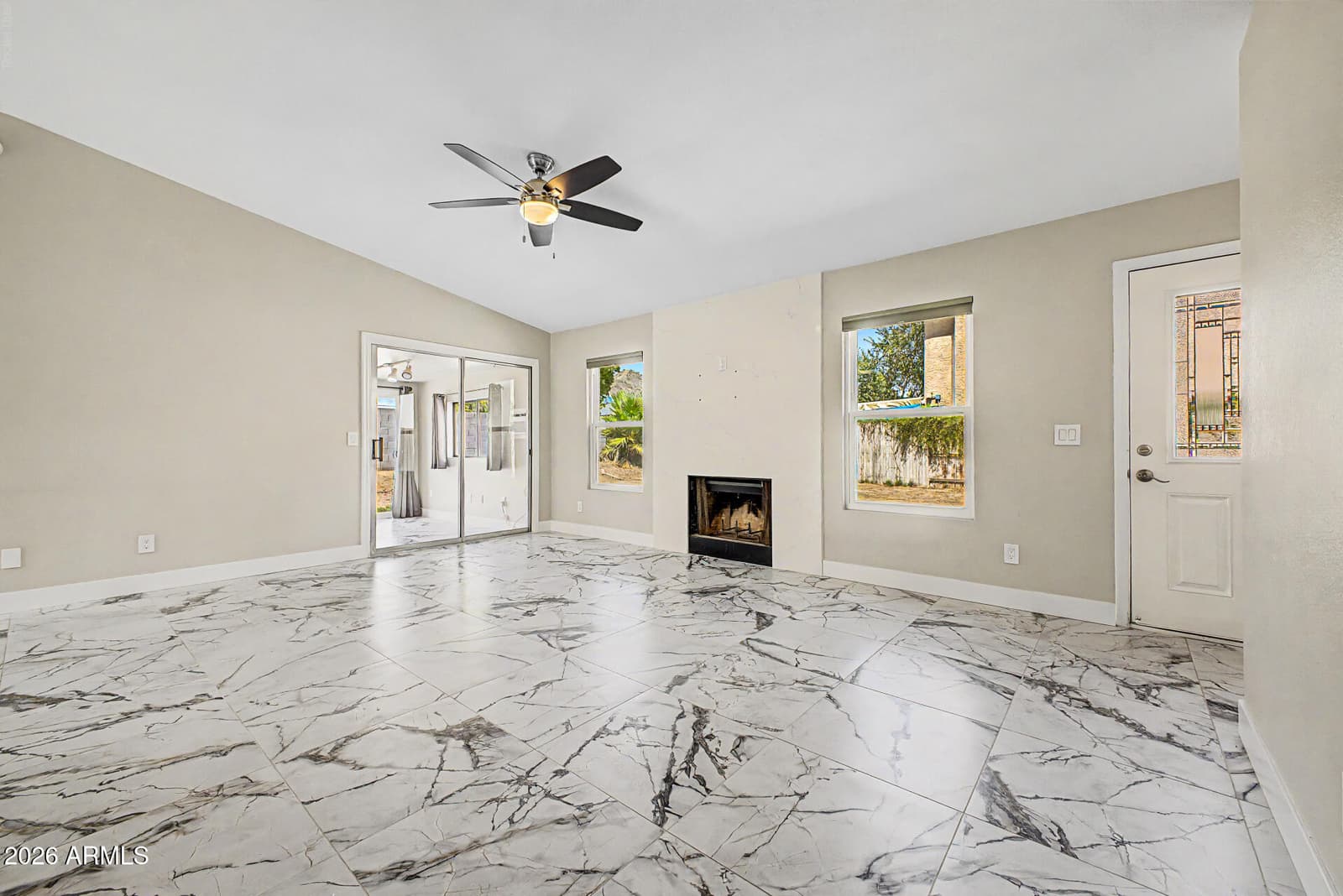 1510 E TARO Lane, Phoenix, AZ 85024 — photo 4 of 28
