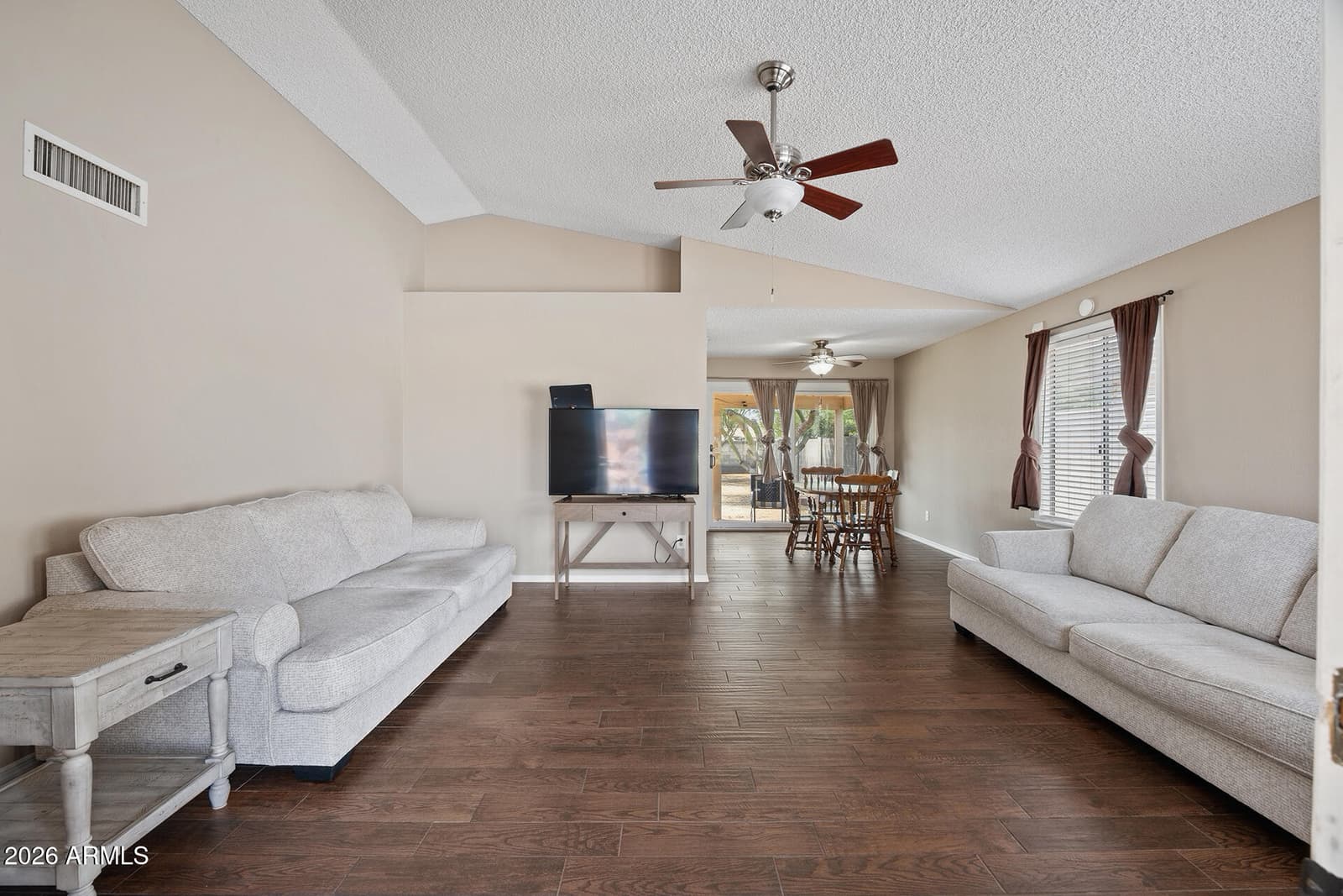 2111 E PARADISE Lane, Phoenix, AZ 85022 — photo 9 of 38
