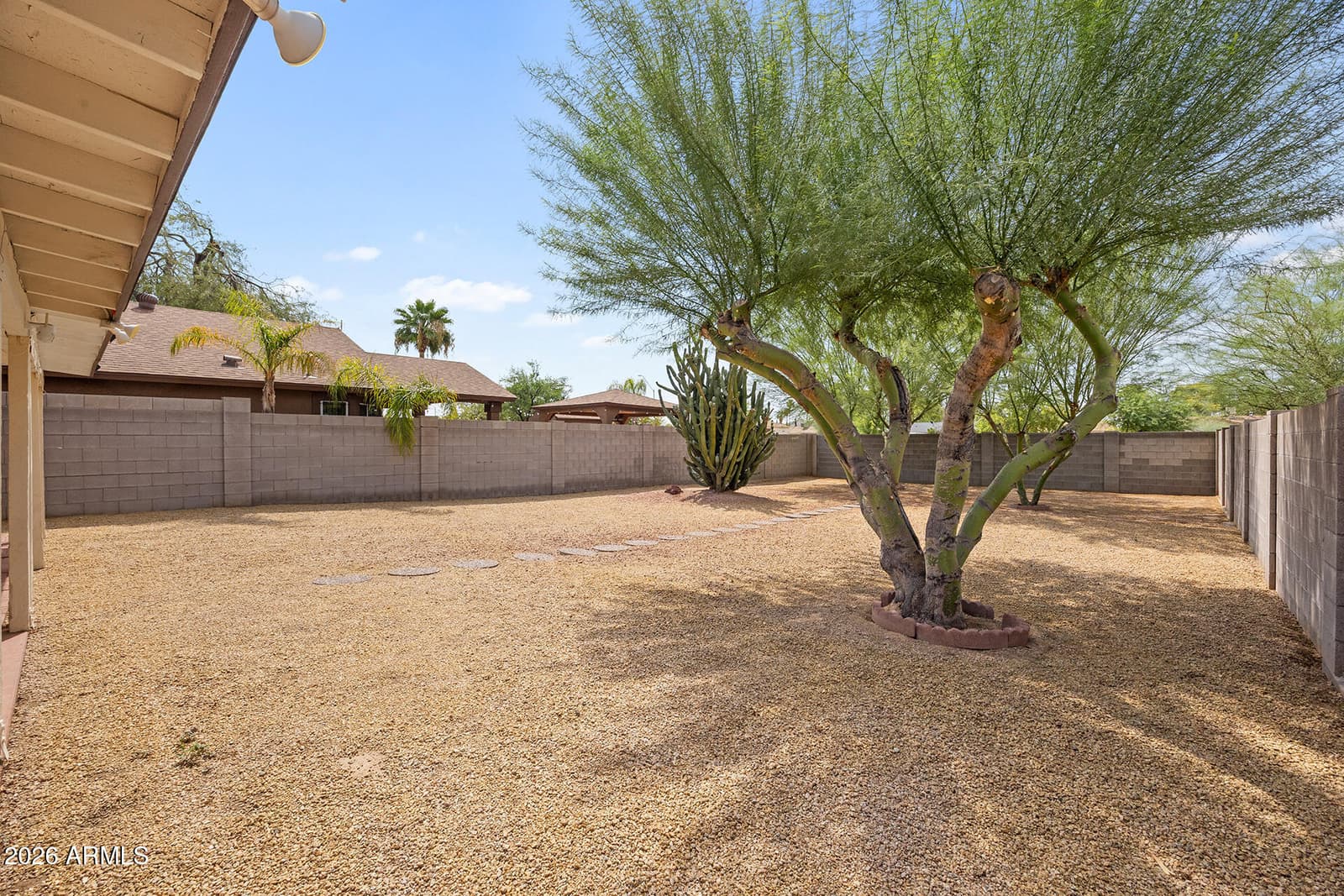 2111 E PARADISE Lane, Phoenix, AZ 85022 — photo 36 of 38