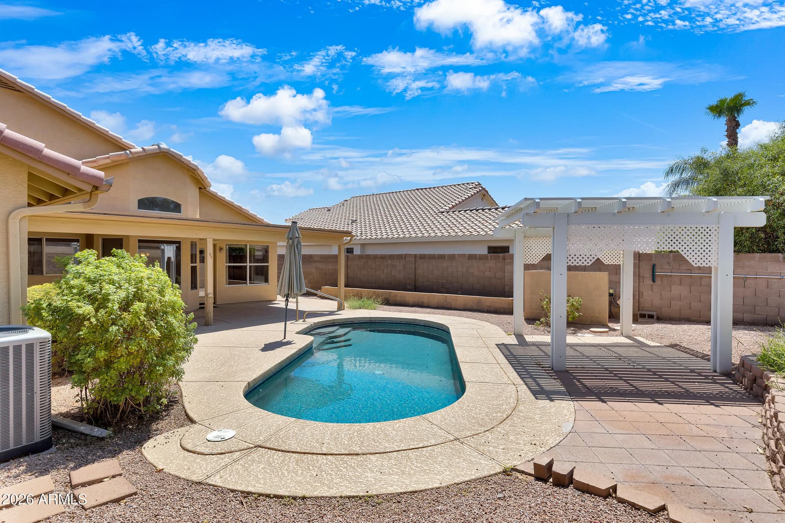 448 W MADERO Avenue, Mesa, AZ 85210 — photo 7 of 36