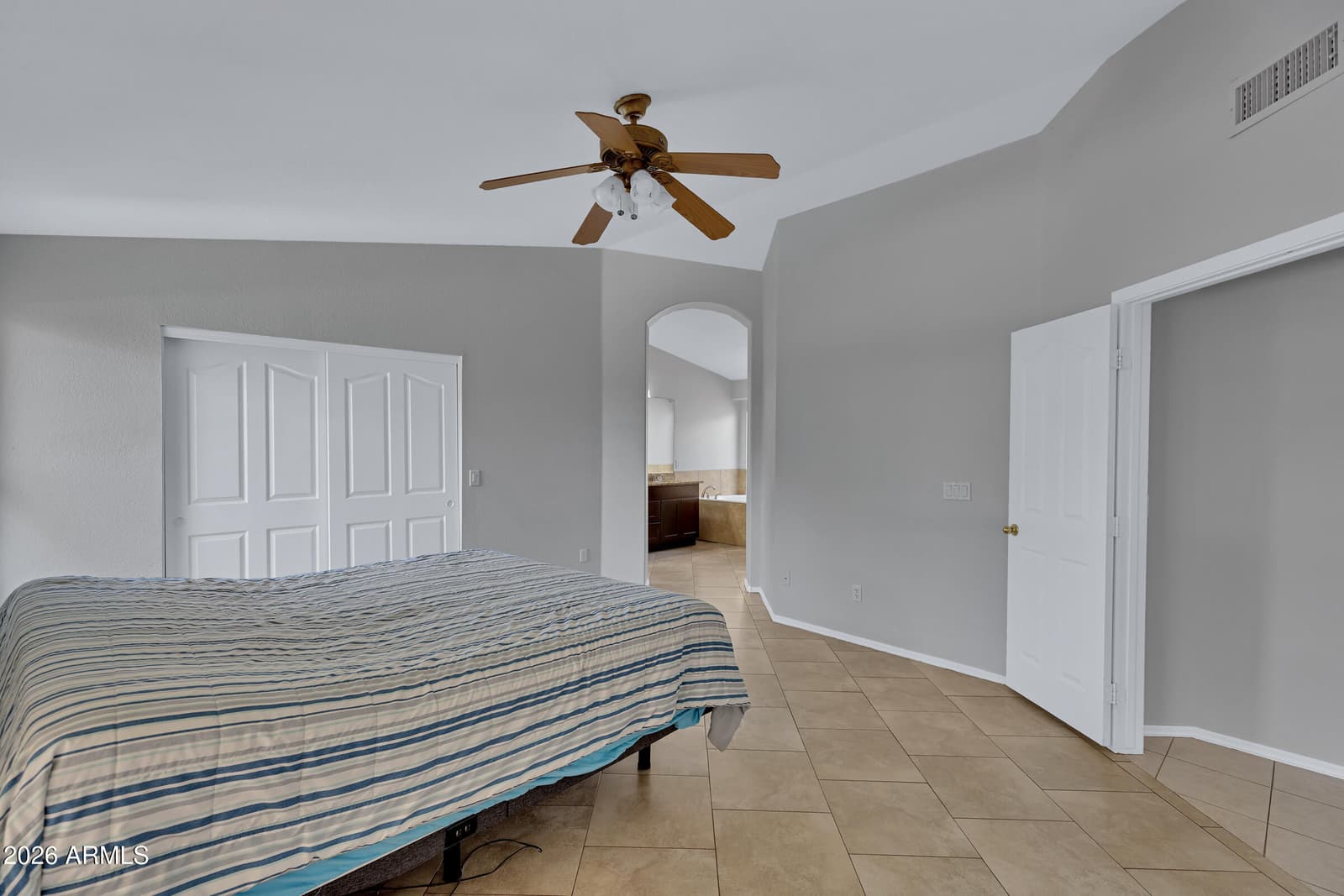 448 W MADERO Avenue, Mesa, AZ 85210 — photo 33 of 36
