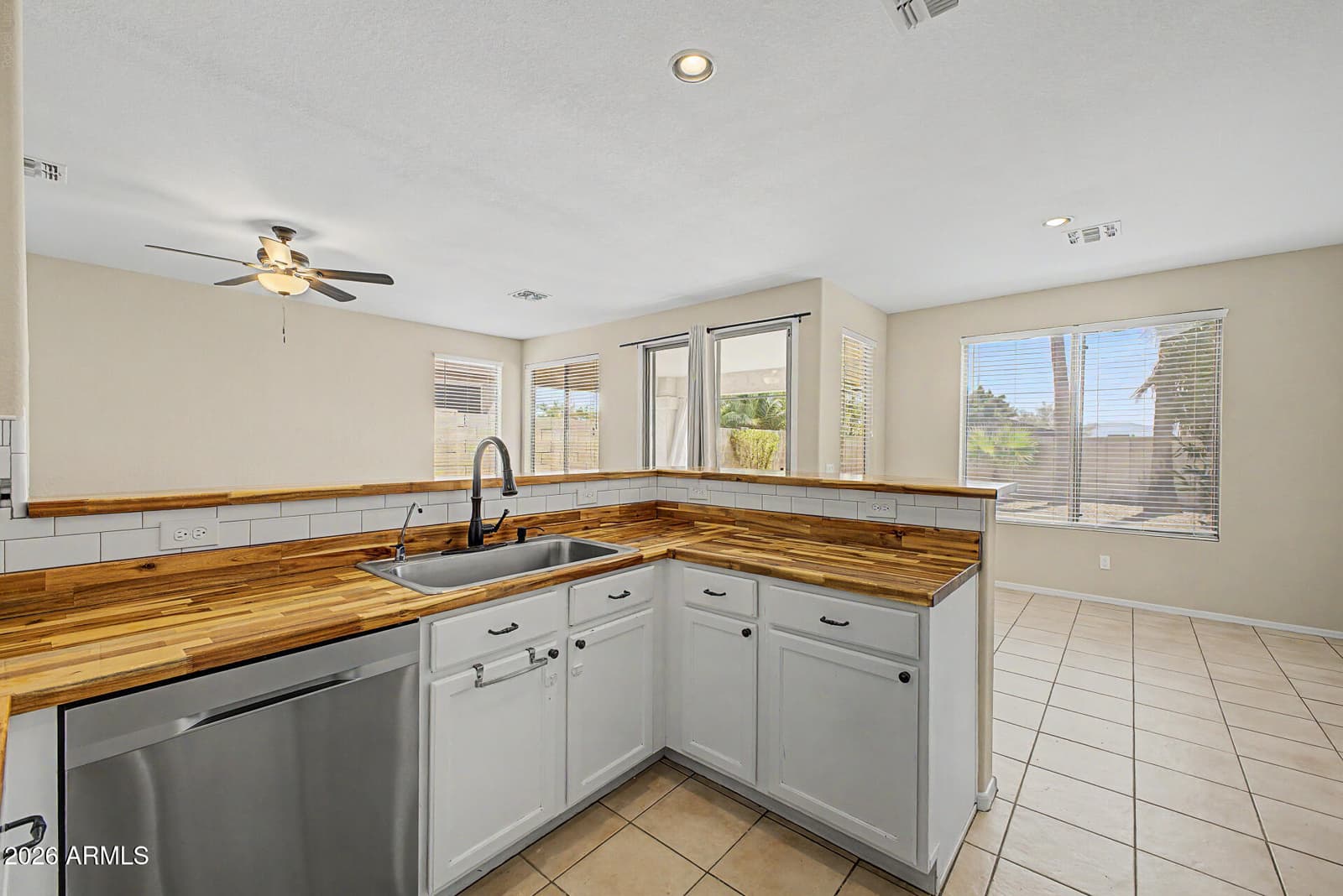 1819 W Nighthawk Way, Phoenix, AZ 85045 — photo 2 of 30