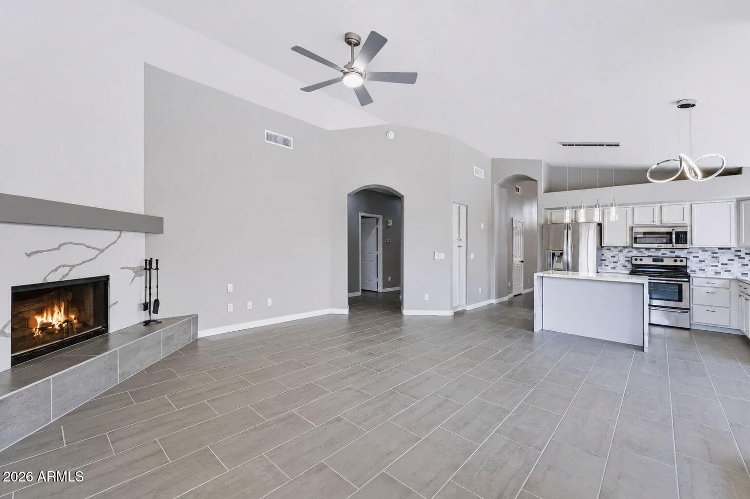 2243 E ROBIN Lane, Phoenix, AZ 85024 — photo 17 of 40