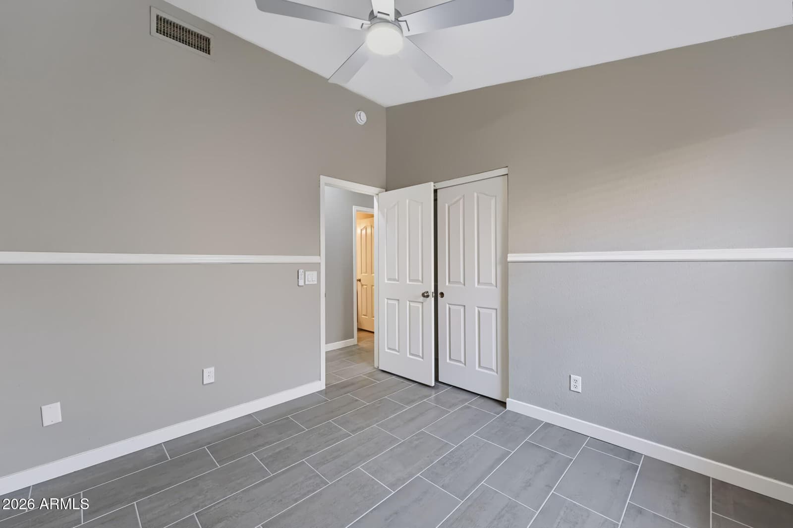 2243 E ROBIN Lane, Phoenix, AZ 85024 — photo 22 of 40