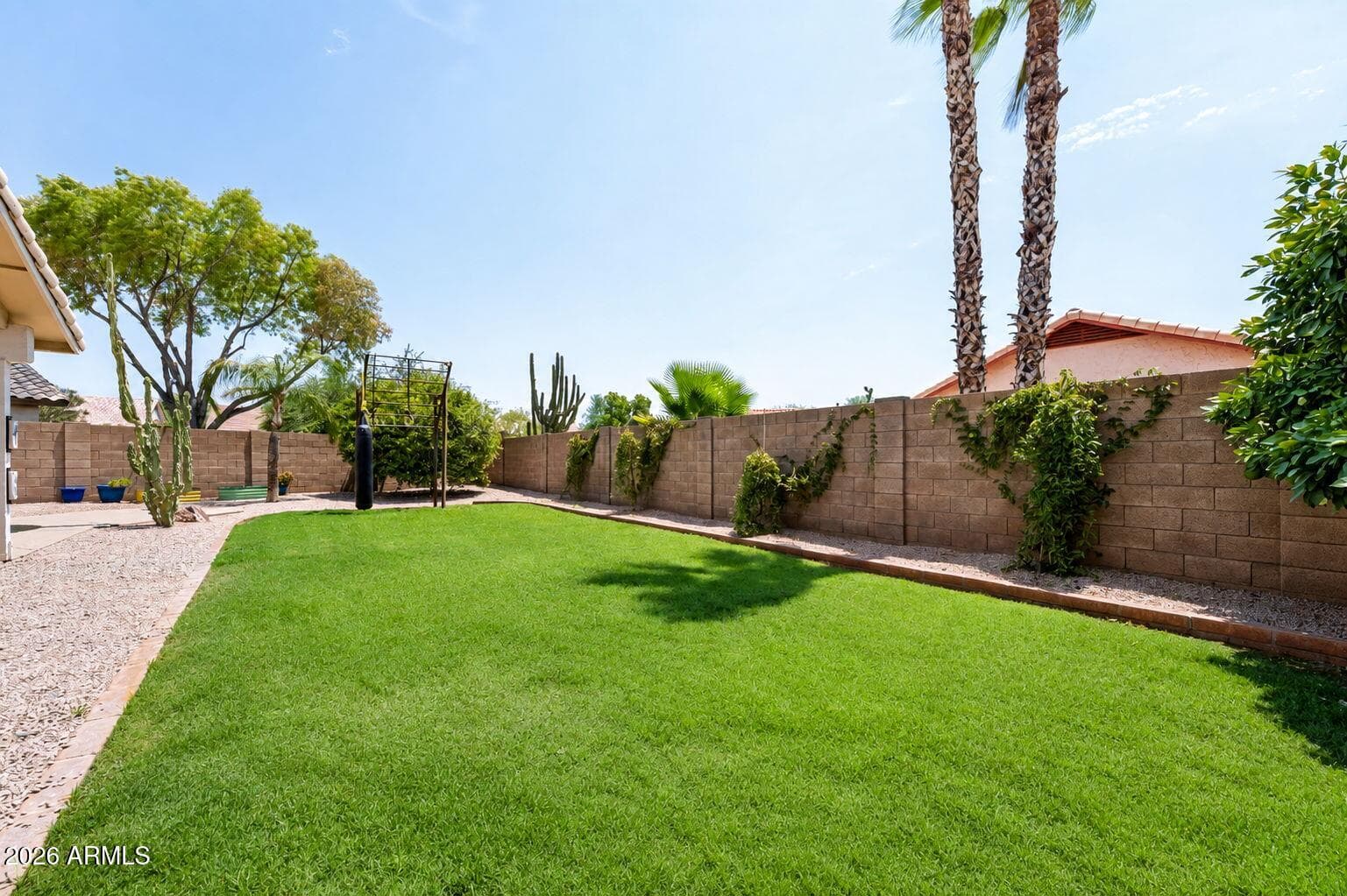 2243 E ROBIN Lane, Phoenix, AZ 85024 — photo 33 of 40