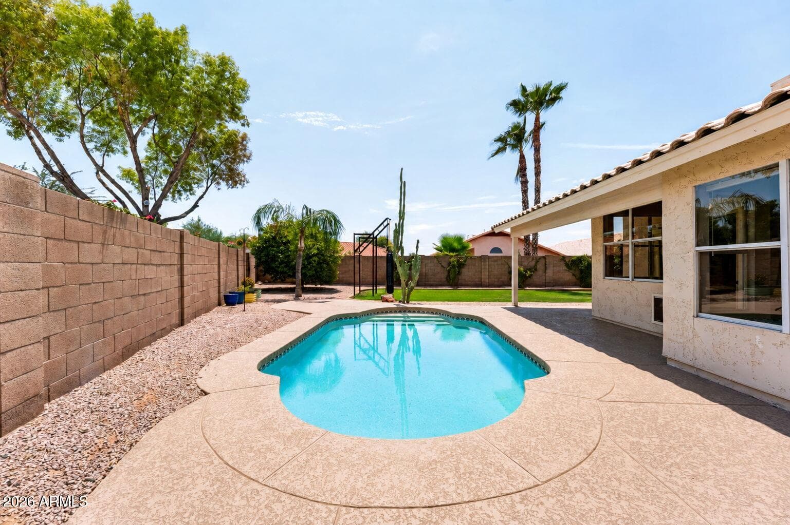 2243 E ROBIN Lane, Phoenix, AZ 85024 — photo 34 of 40