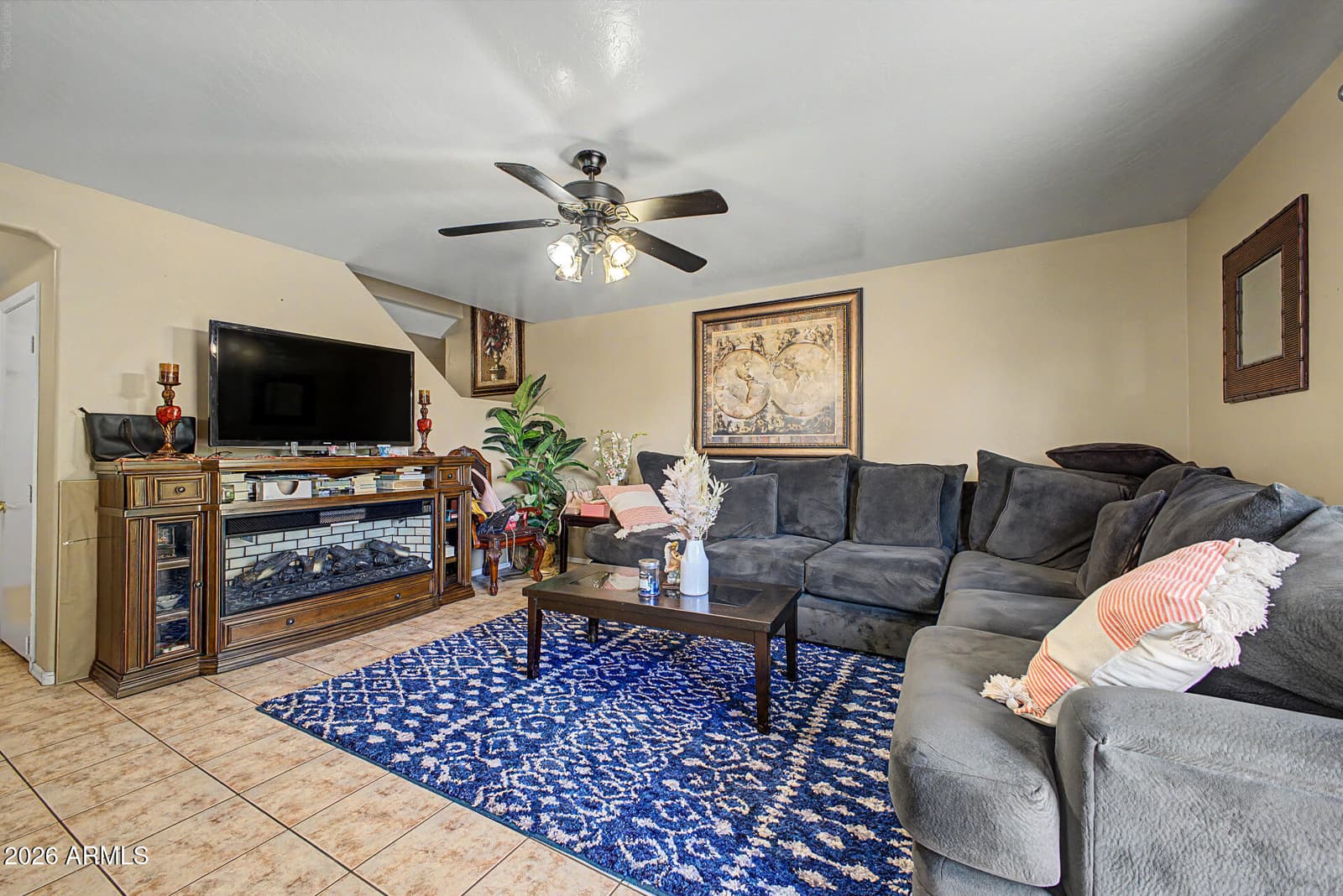 6747 N 75TH Drive, Glendale, AZ 85303 — photo 5 of 26