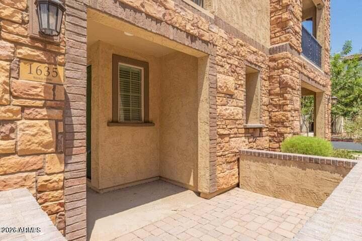 1635 E DOGWOOD Lane, Gilbert, AZ 85295 — photo 4 of 35