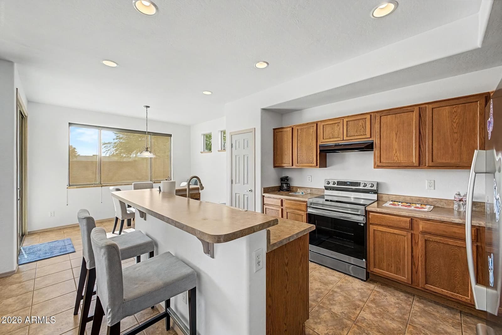 8218 S 23RD Place, Phoenix, AZ 85042 — photo 14 of 37