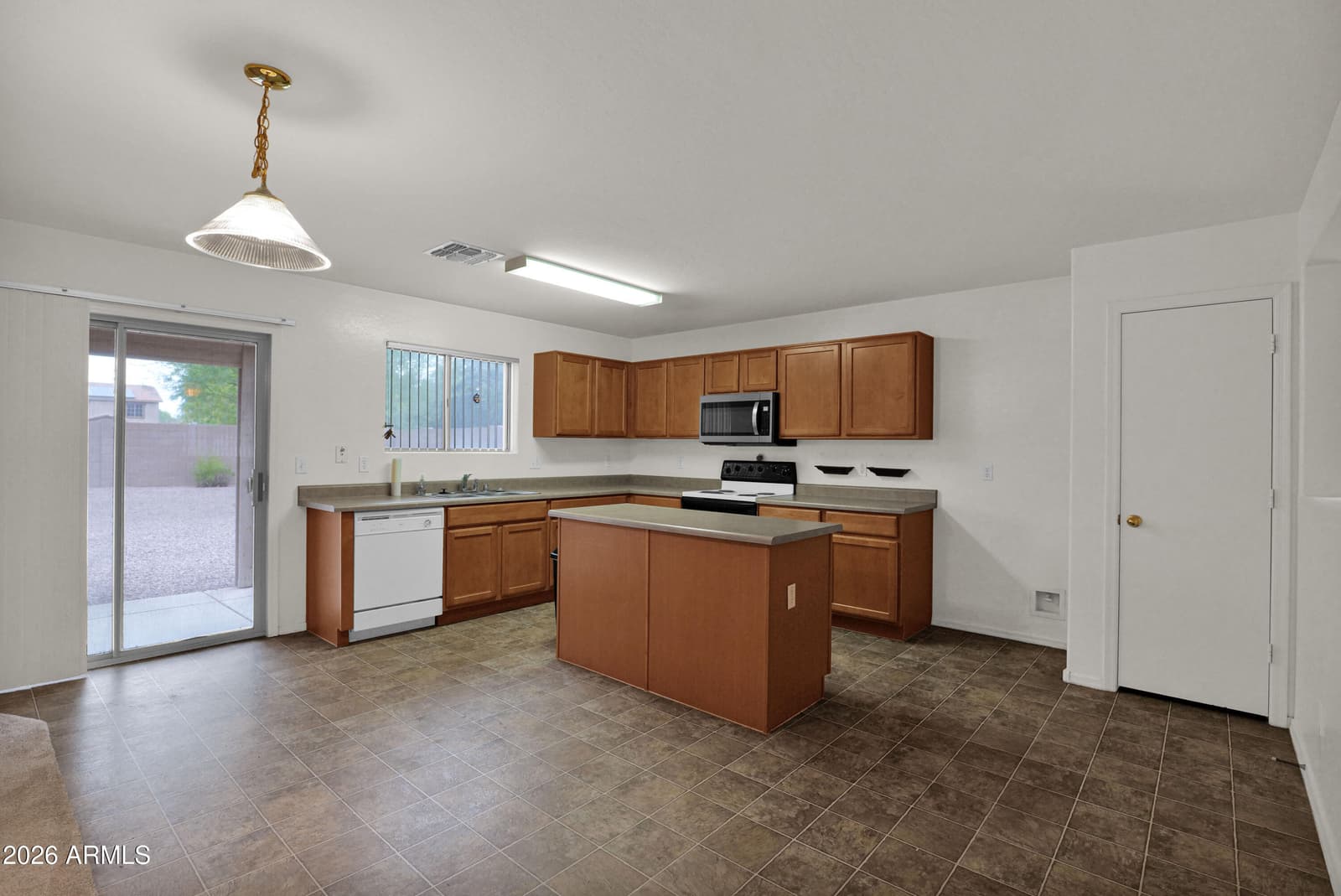 16104 W CALAVAR Road, Surprise, AZ 85379 — photo 11 of 32