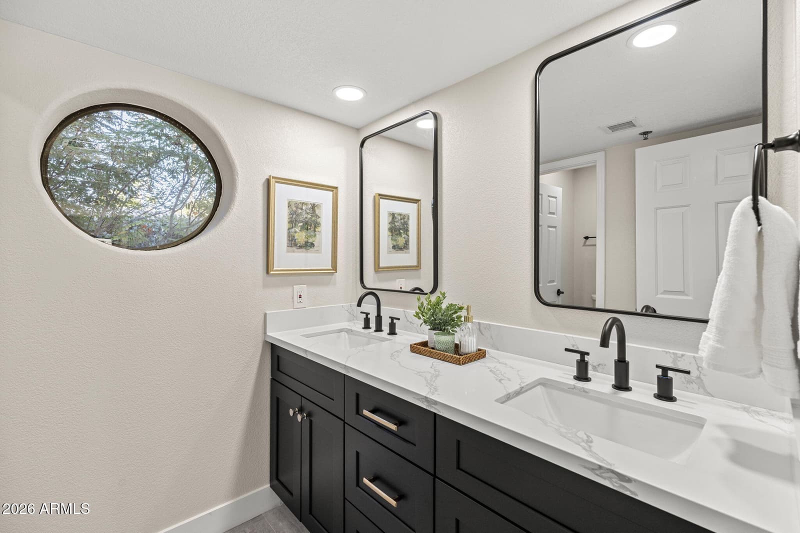 10945 E SAN SALVADOR Drive, Scottsdale, AZ 85259 — photo 27 of 35