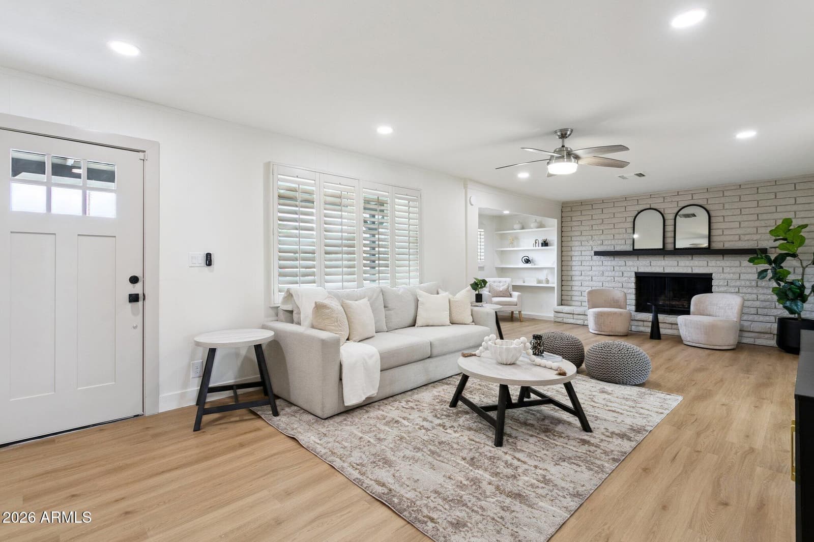 7827 E MORELAND Street, Scottsdale, AZ 85257 — photo 5 of 30