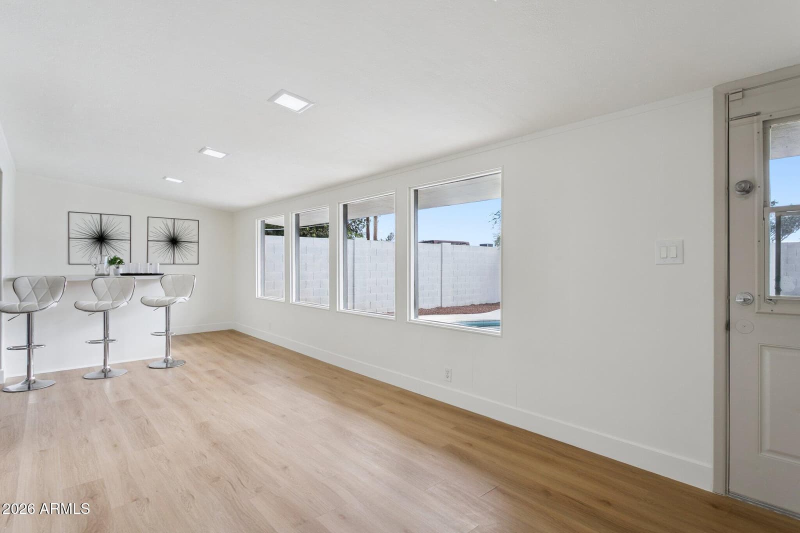 7827 E MORELAND Street, Scottsdale, AZ 85257 — photo 9 of 30