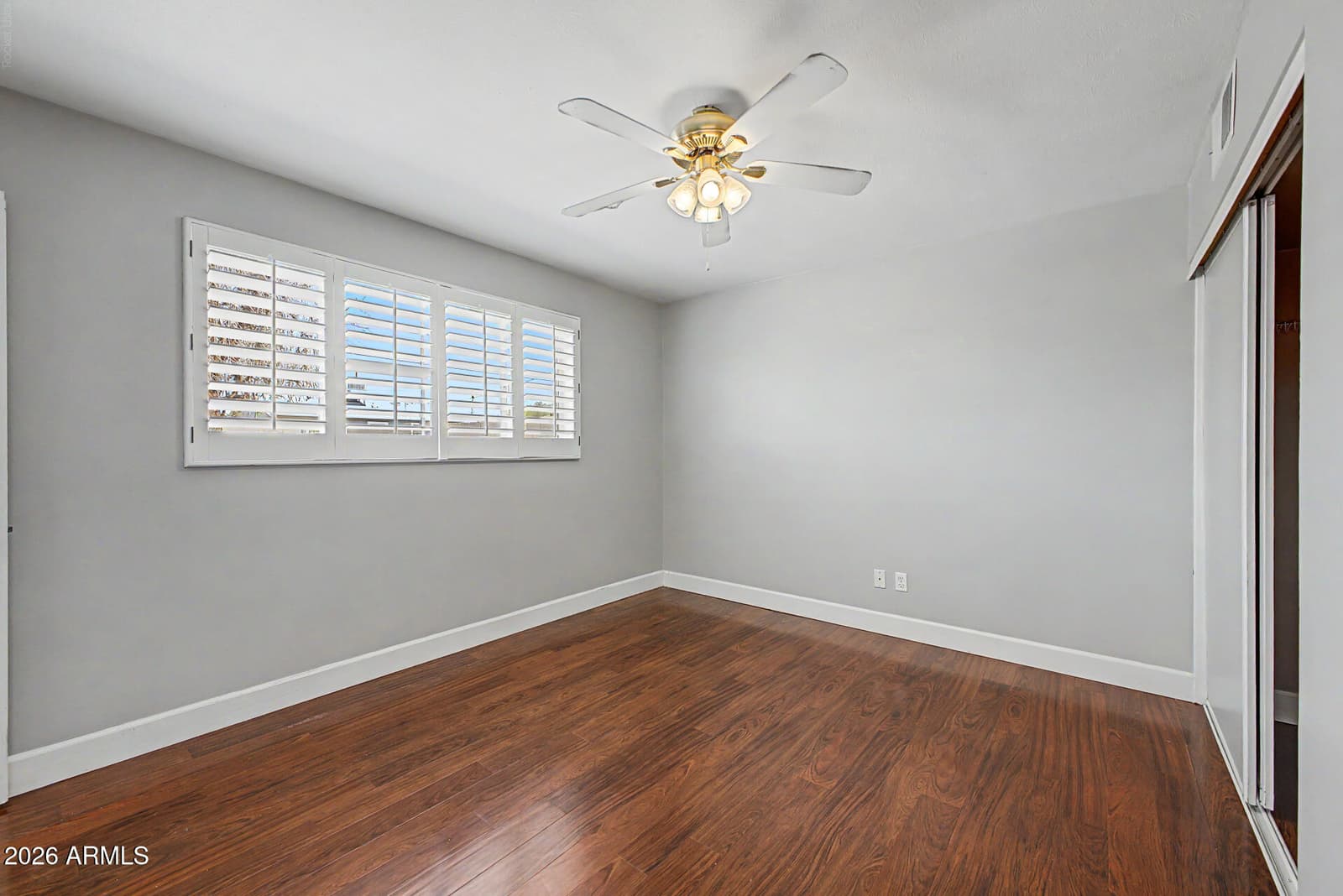 1114 E RUTH Avenue, Phoenix, AZ 85020 — photo 9 of 24