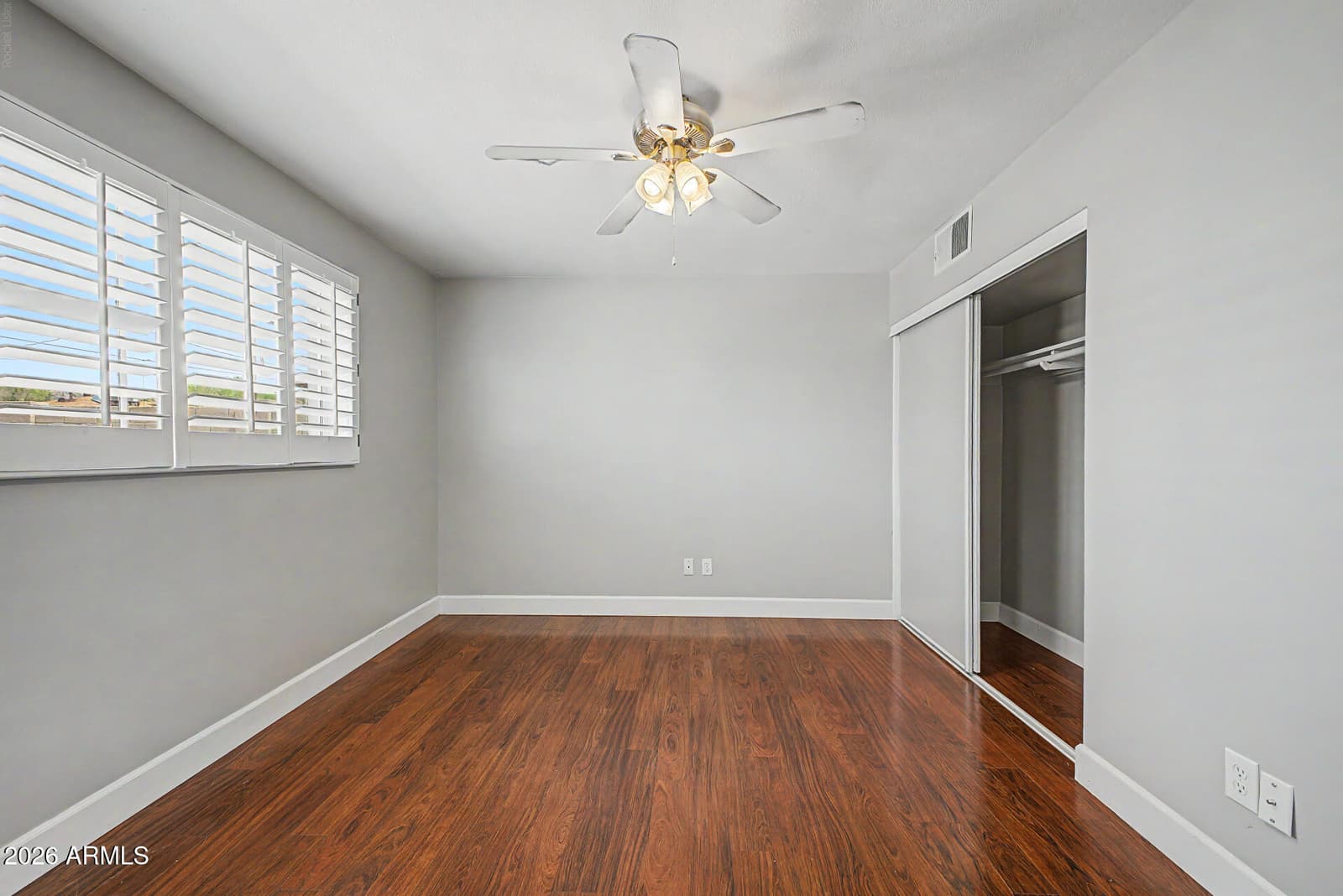 1114 E RUTH Avenue, Phoenix, AZ 85020 — photo 11 of 24