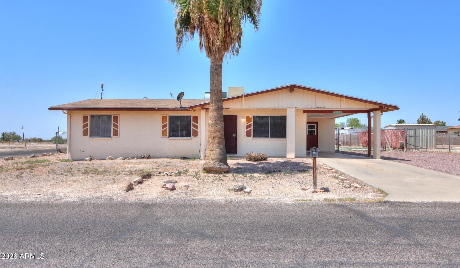 10532 N ARAPAHO Drive, Casa Grande, AZ 85122 — photo 1 of 31