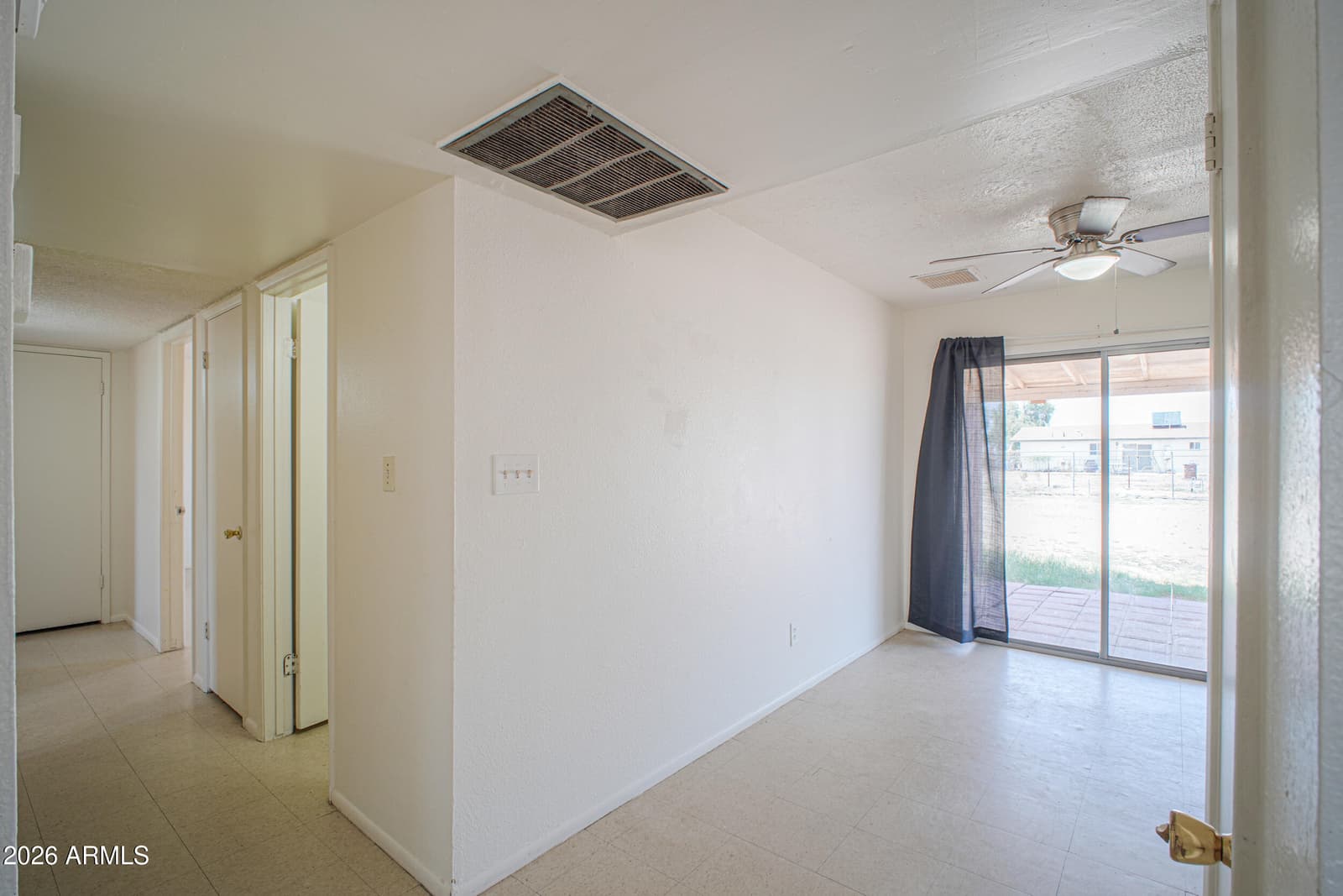 10532 N ARAPAHO Drive, Casa Grande, AZ 85122 — photo 10 of 31