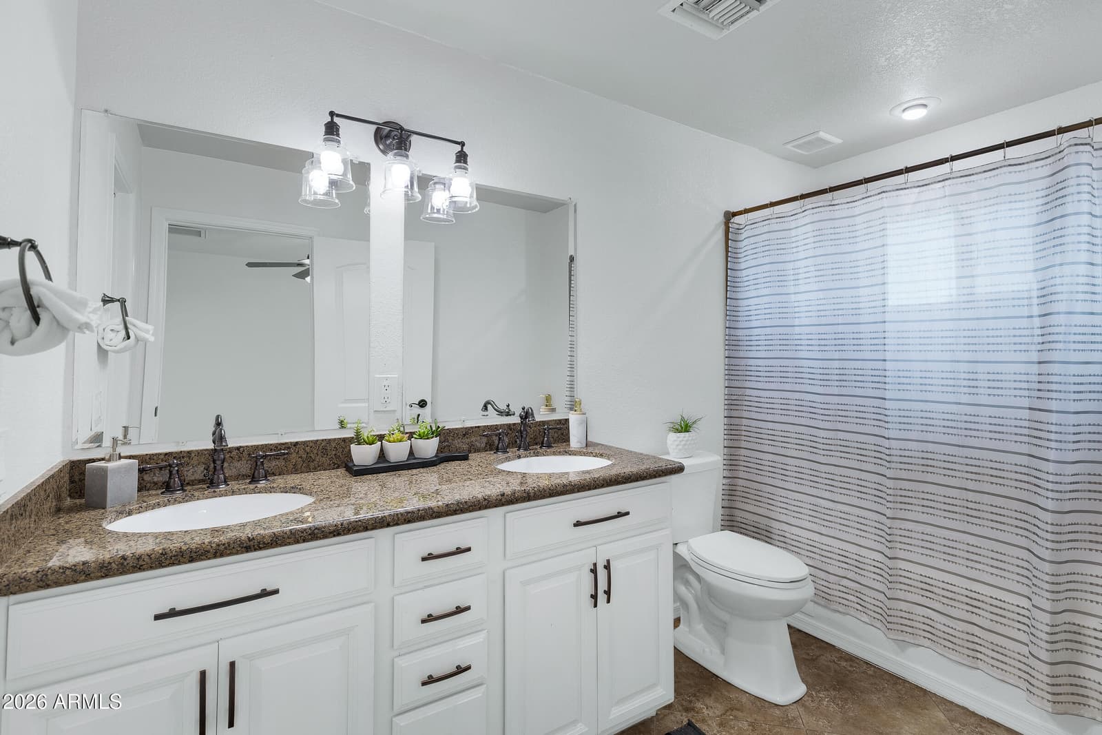 911 W LOUGHLIN Drive, Chandler, AZ 85225 — photo 21 of 32