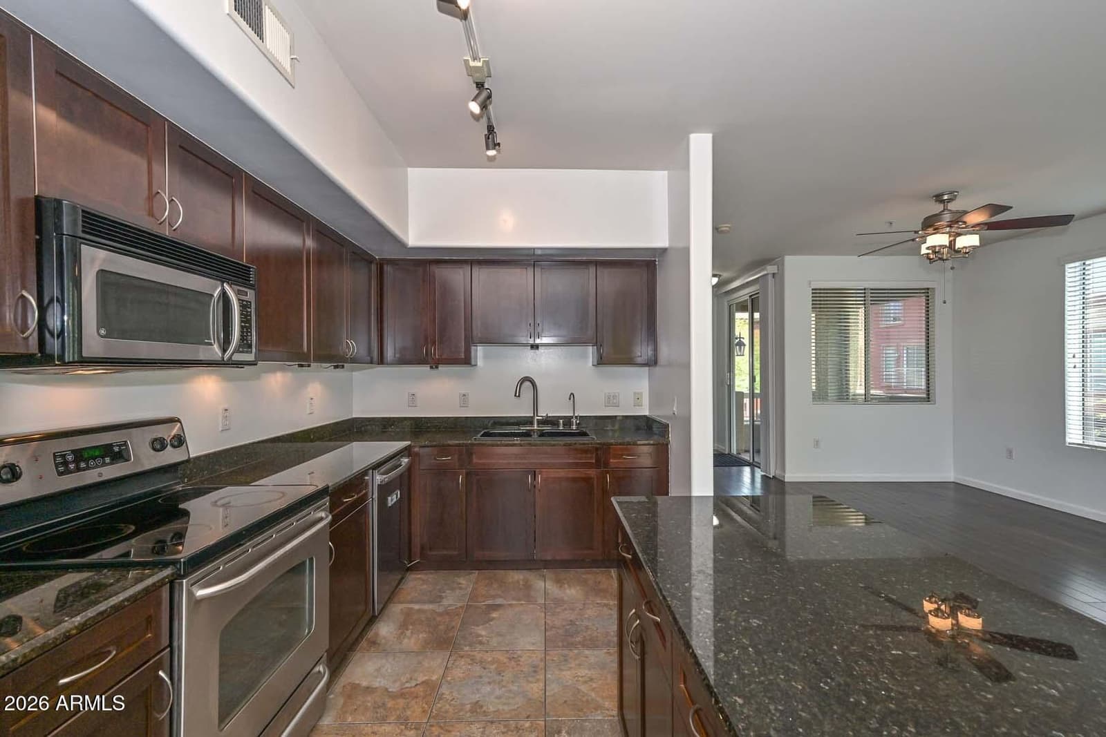 1920 E BELL Road 1130, Phoenix, AZ 85022 — photo 16 of 52