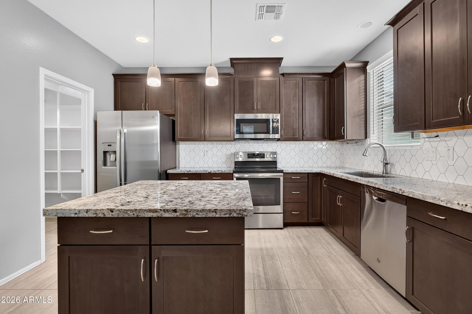 14870 W ENCANTO Boulevard 1115, Goodyear, AZ 85395 — photo 9 of 38