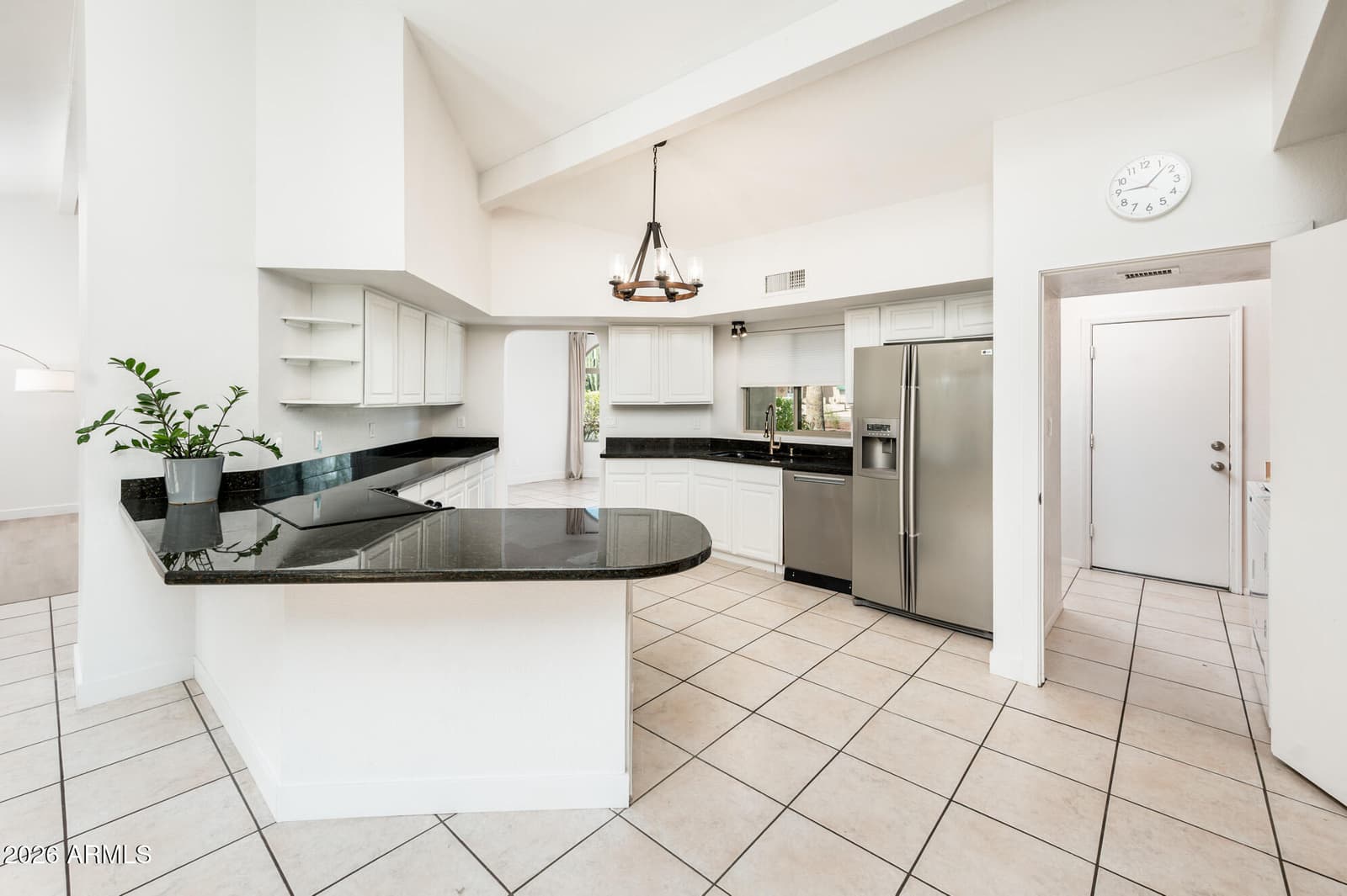 11847 N BANCROFT Drive, Phoenix, AZ 85028 — photo 11 of 33
