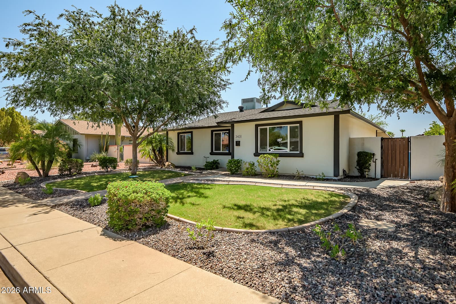 3431 W COUNTRY GABLES Drive, Phoenix, AZ 85053 — photo 2 of 24
