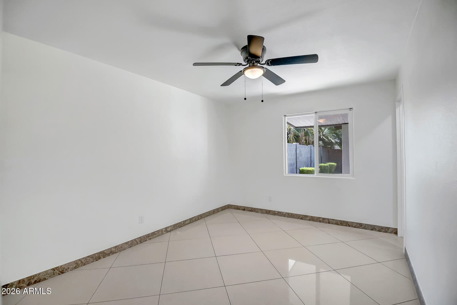3431 W COUNTRY GABLES Drive, Phoenix, AZ 85053 — photo 13 of 24