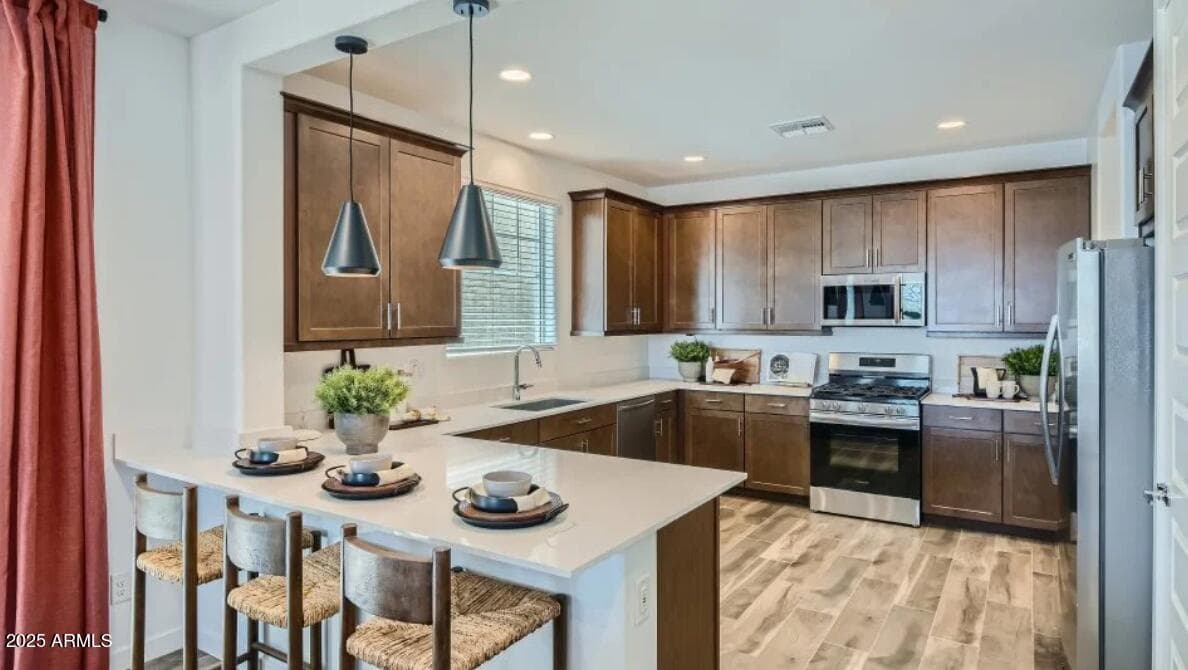 9711 W CATALINA Drive, Phoenix, AZ 85037 — photo 4 of 20