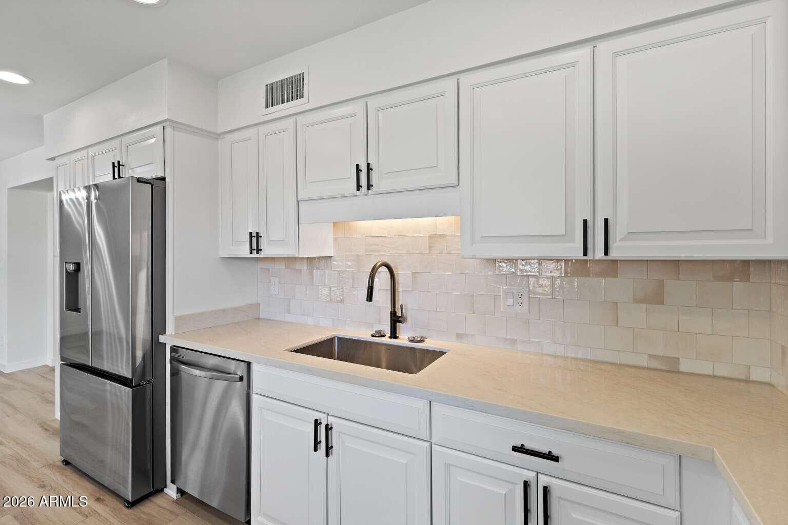 7608 N 18TH Avenue, Phoenix, AZ 85021 — photo 12 of 49