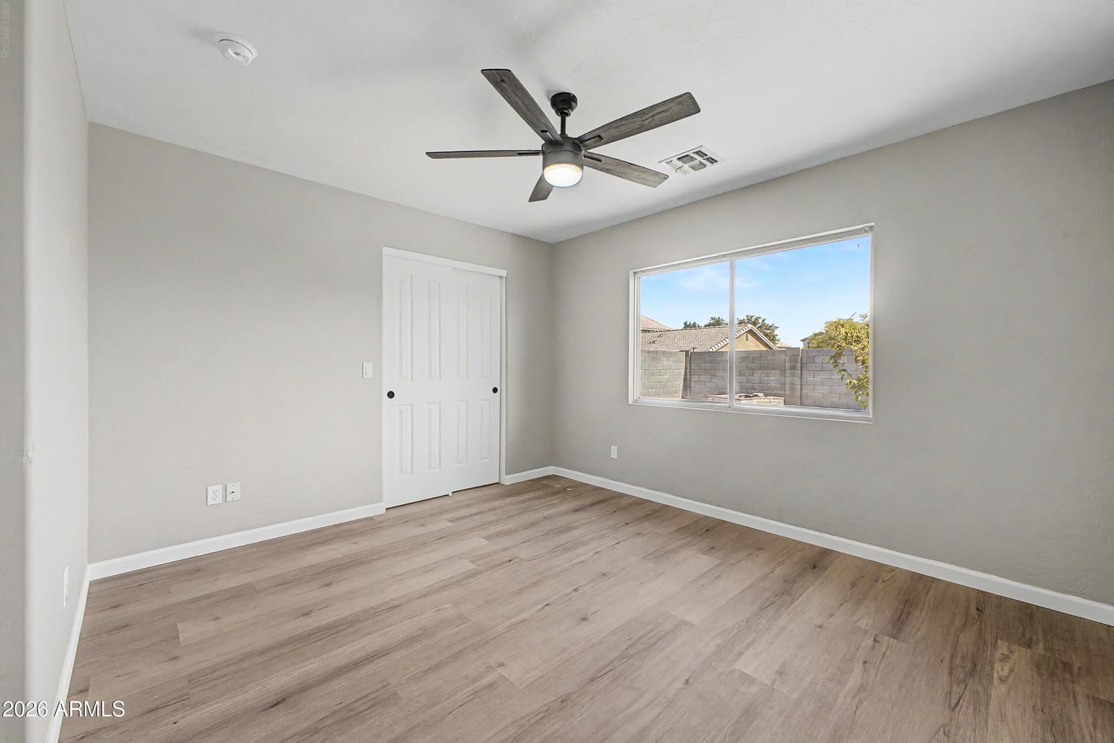 15465 W PORT ROYALE Lane, Surprise, AZ 85379 — photo 15 of 27