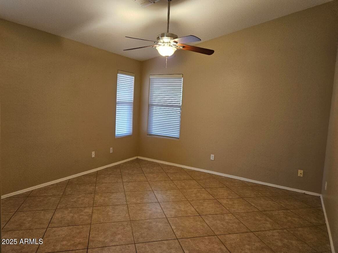 15939 W Central Street, Surprise, AZ 85374 — photo 11 of 16