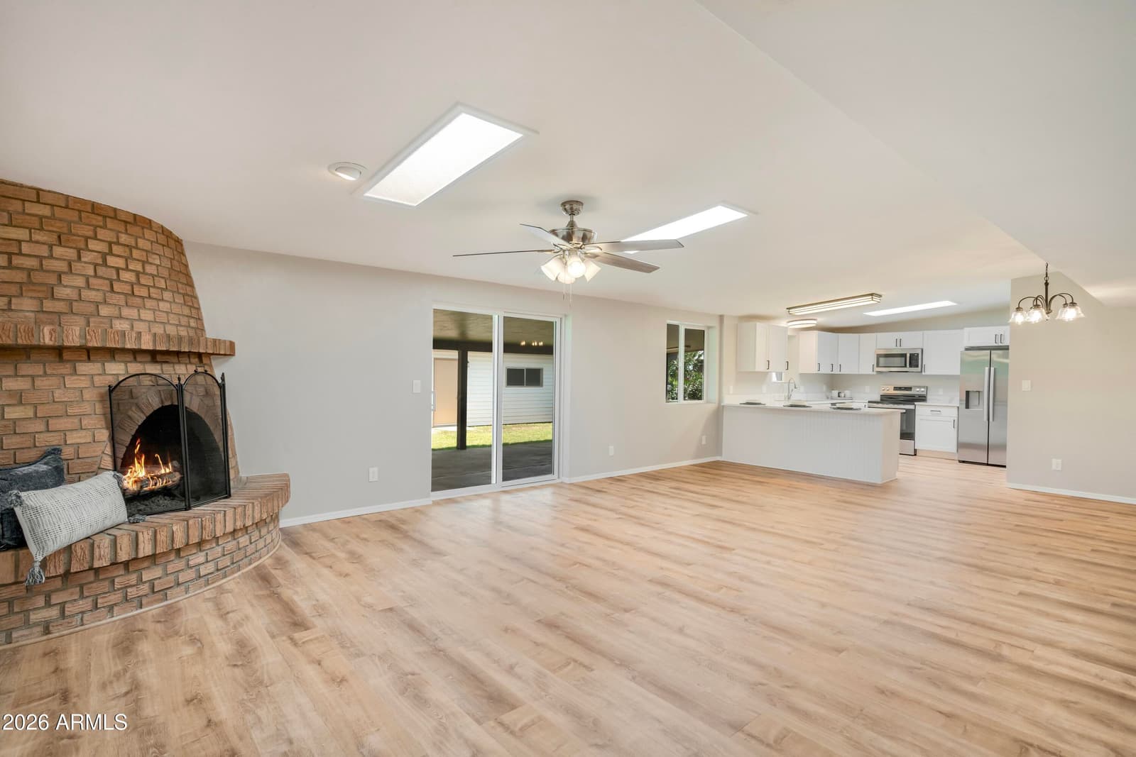 2301 MADERA Drive, Sierra Vista, AZ 85635 — photo 3 of 29