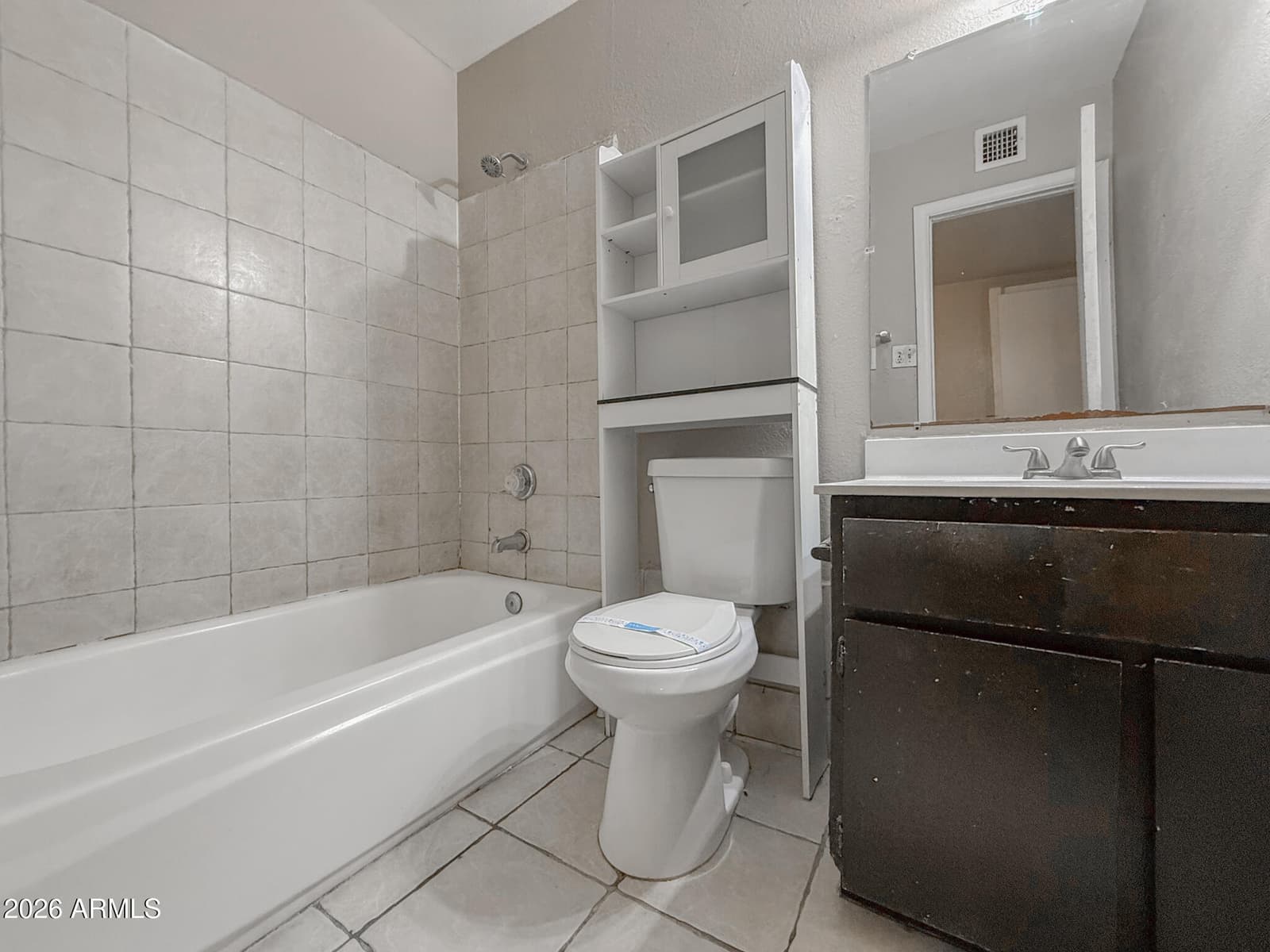 3955 W WONDERVIEW Road, Phoenix, AZ 85019 — photo 15 of 24