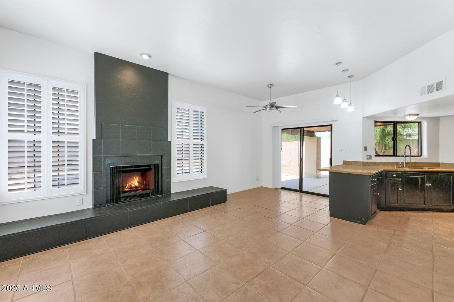 2733 E HOPE Street, Mesa, AZ 85213 — photo 12 of 35