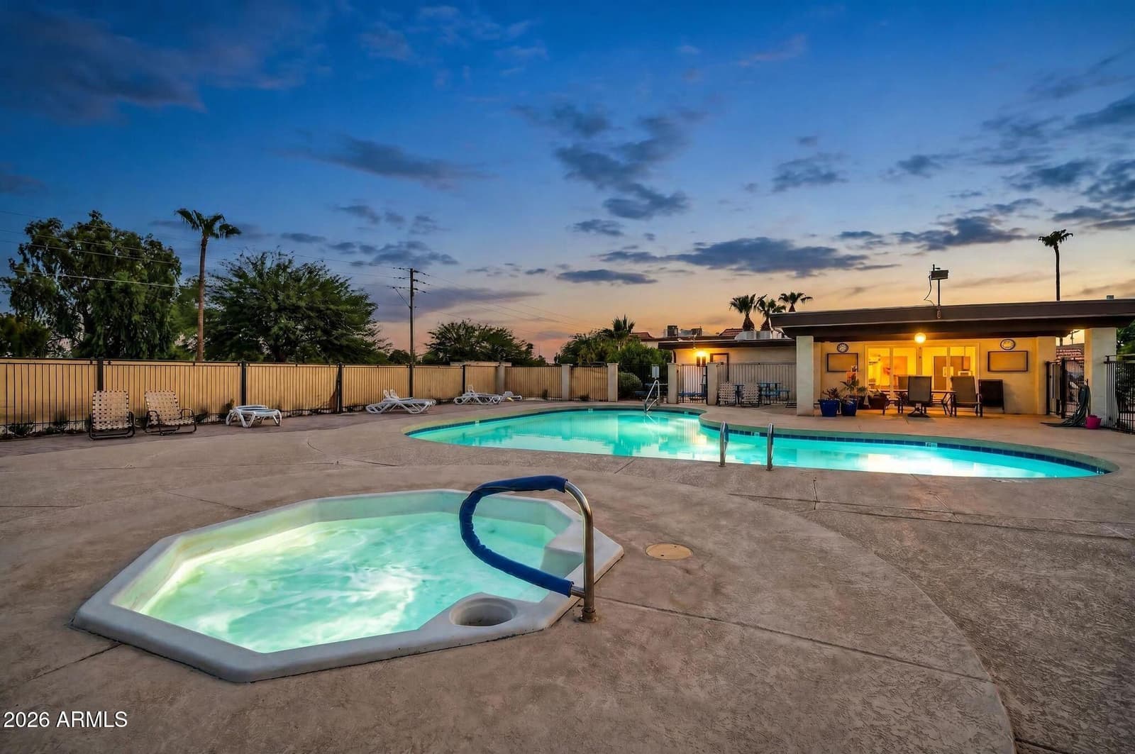 1916 W MORNINGSIDE Drive 118, Phoenix, AZ 85023 — photo 10 of 60