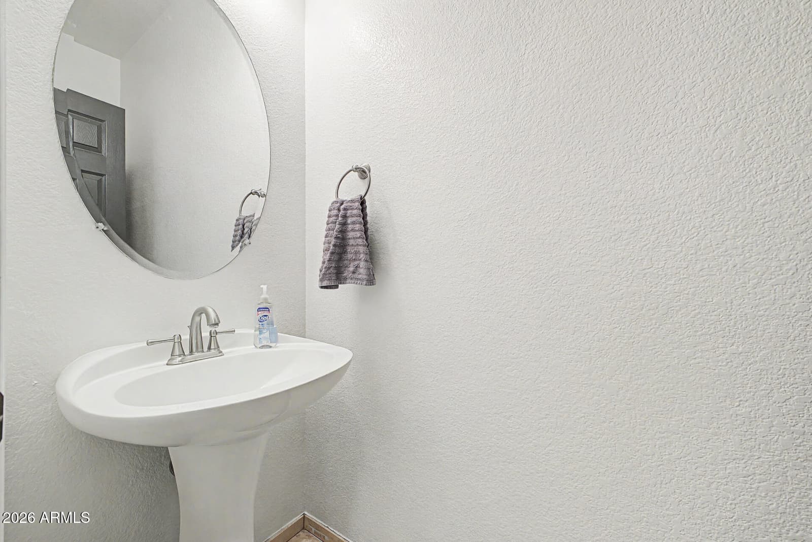 3823 W VILLA LINDA Drive, Glendale, AZ 85310 — photo 12 of 29