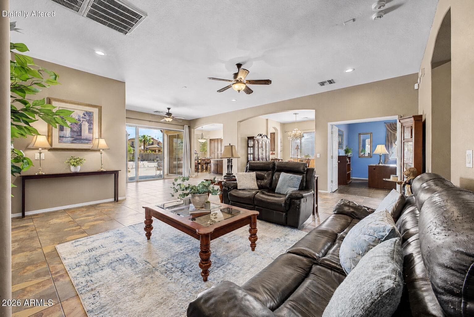 8602 W HELEN Lane, Glendale, AZ 85305 — photo 10 of 48