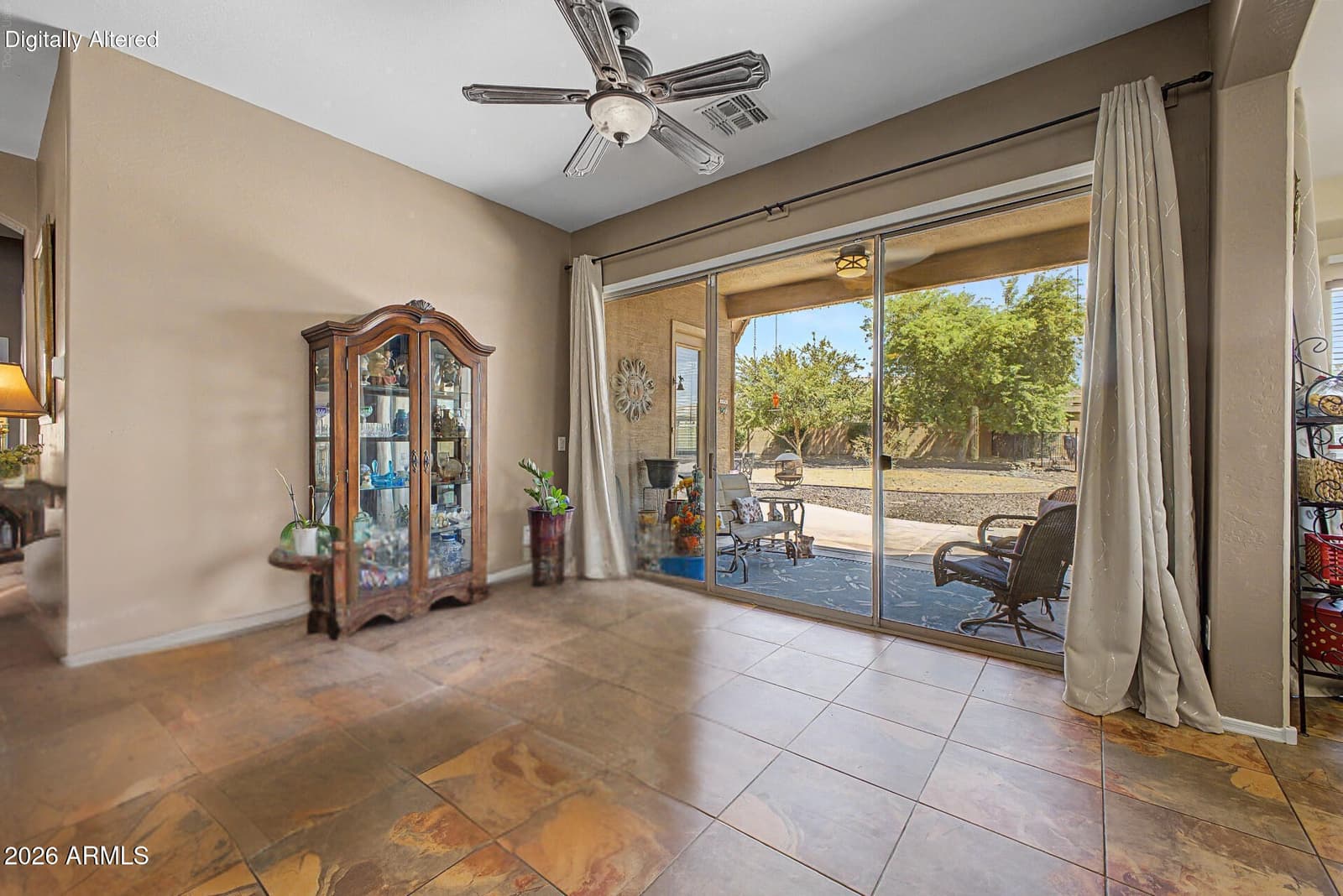 8602 W HELEN Lane, Glendale, AZ 85305 — photo 12 of 48