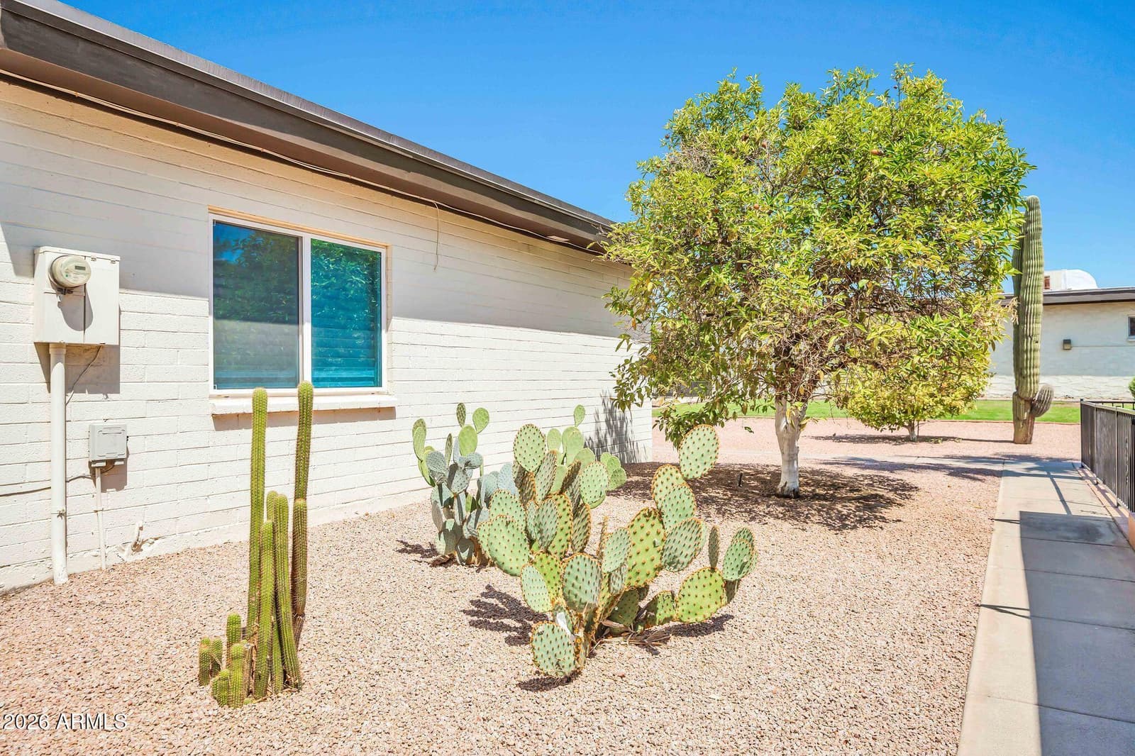 1916 W MORNINGSIDE Drive 118, Phoenix, AZ 85023 — photo 47 of 60