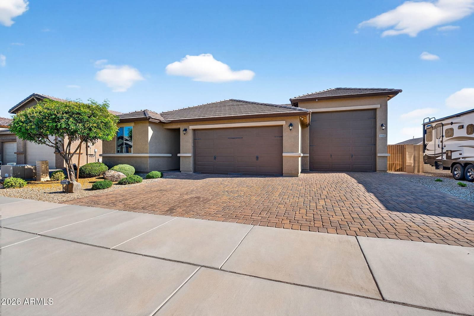 18467 W CARLOTA Lane, Surprise, AZ 85387 — photo 3 of 47