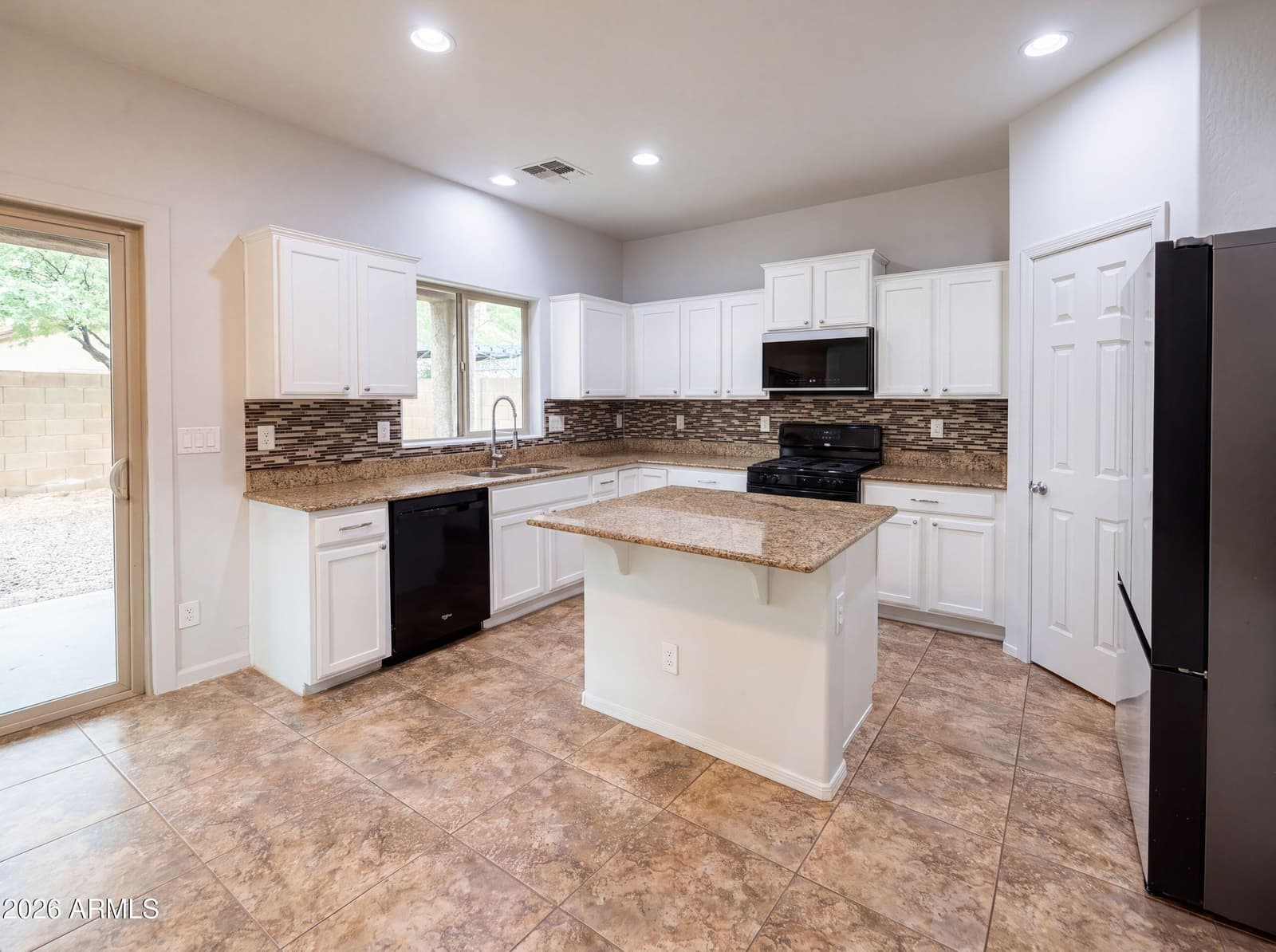 5417 W PARSONS Road, Phoenix, AZ 85083 — photo 10 of 38