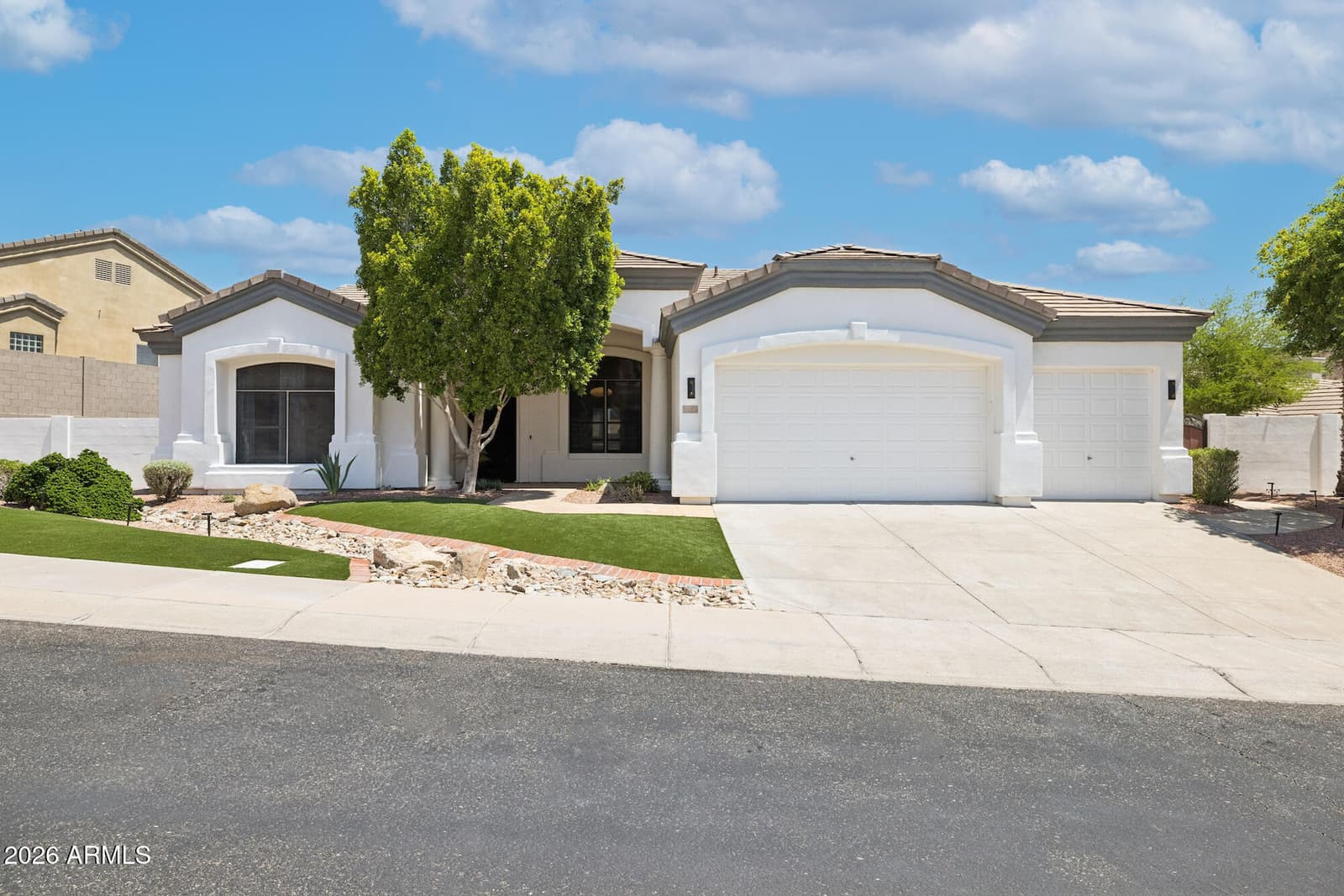 15001 S 5TH Avenue, Phoenix, AZ 85045 — photo 7 of 59