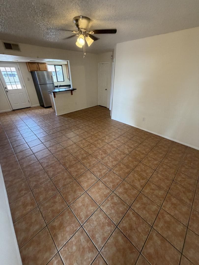1336 E MOUNTAIN VIEW Road 105, Phoenix, AZ 85020 — photo 4 of 15