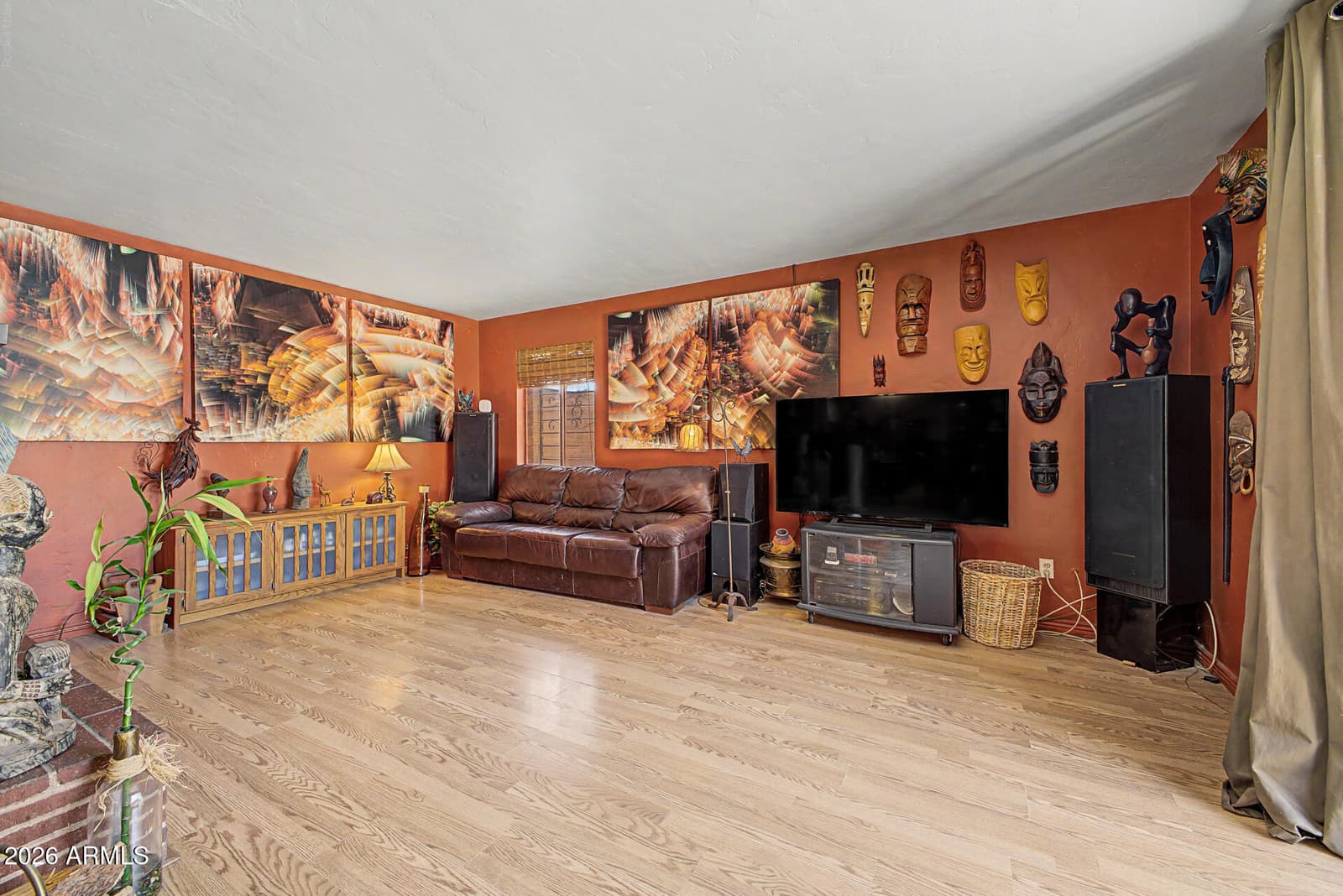 1032 W 6TH Place, Mesa, AZ 85201 — photo 8 of 32