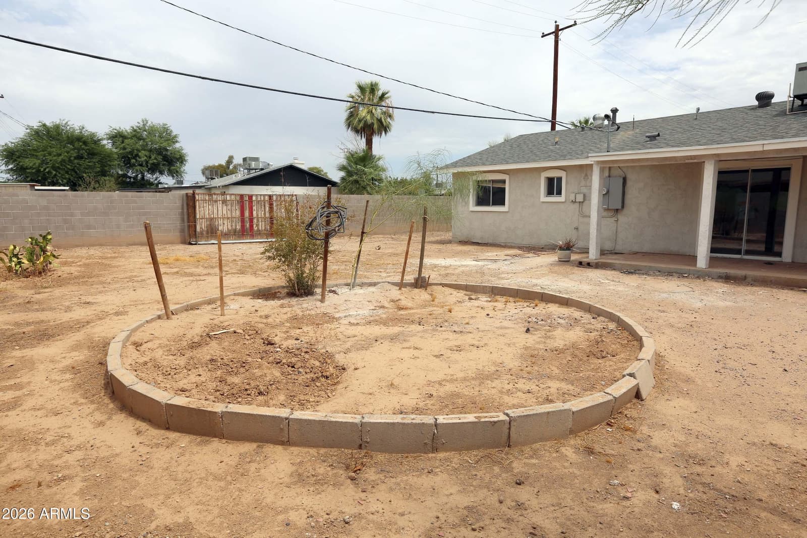 6902 W WOLF Street, Phoenix, AZ 85033 — photo 15 of 22