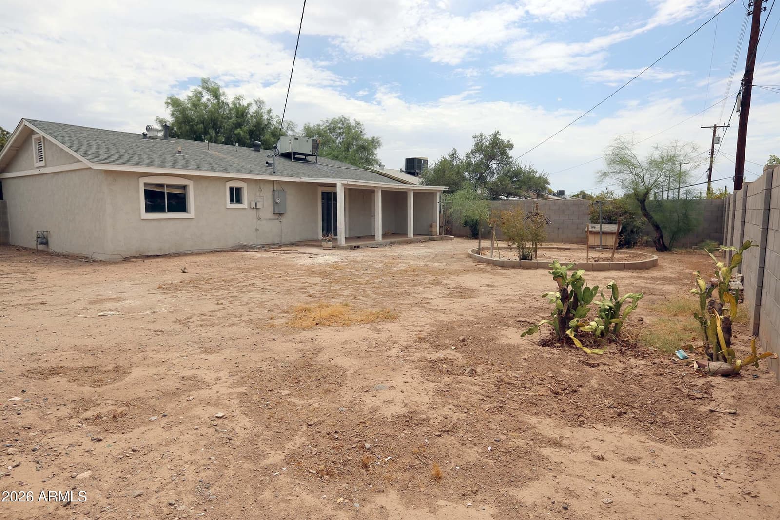 6902 W WOLF Street, Phoenix, AZ 85033 — photo 17 of 22